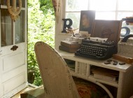 Room Recipe Create a tranquil cottage office that inspires you to work.