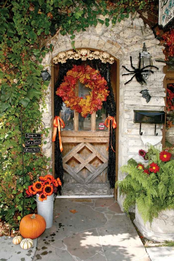 Cottages Doorway Decor Ideas