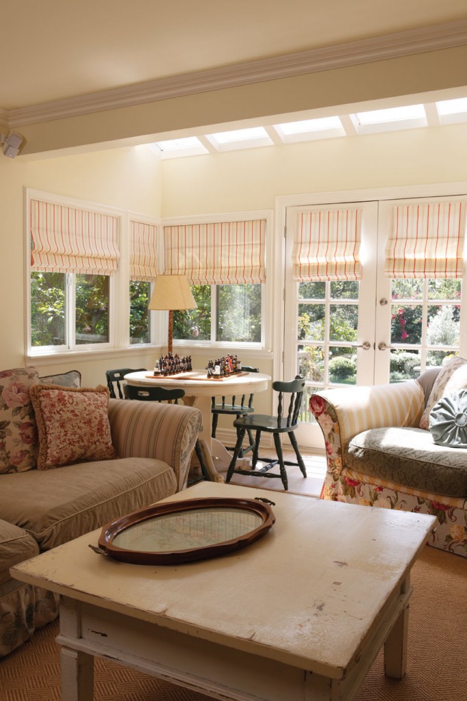 Romantic Cottage Living Room