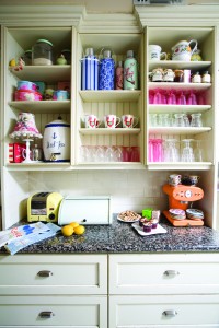 An uncluttered kitchen An uncluttered kitchen