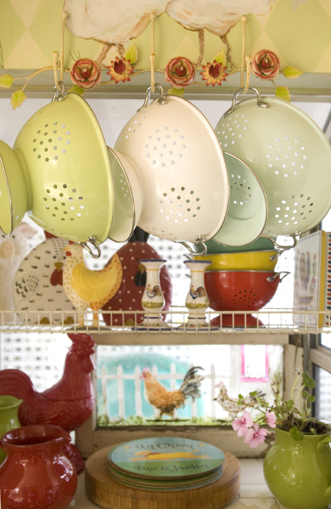Colorful colanders Colorful colanders
