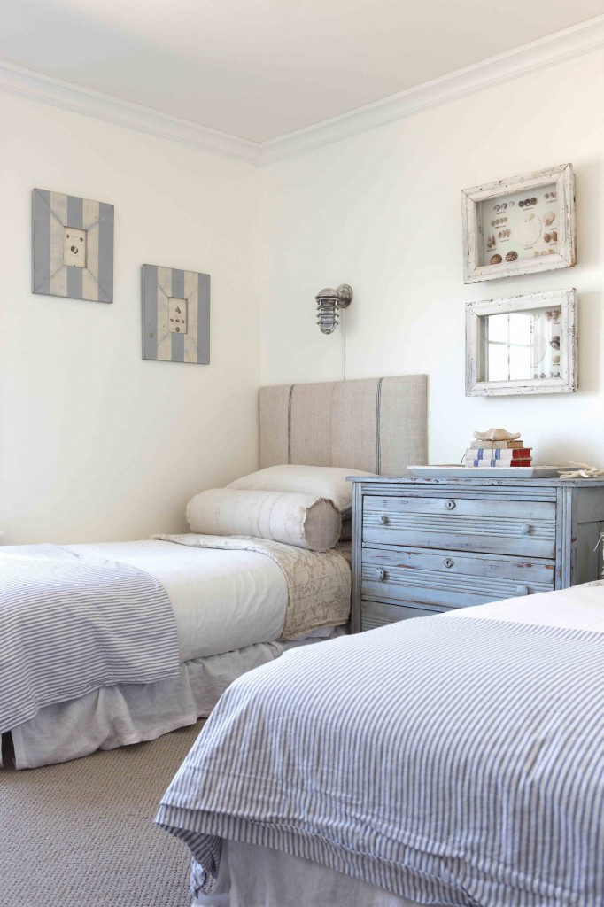 Twin beds Twin beds