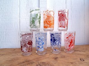 set of 6 Hazel Atlas Novelty Musical Drinking Glasses