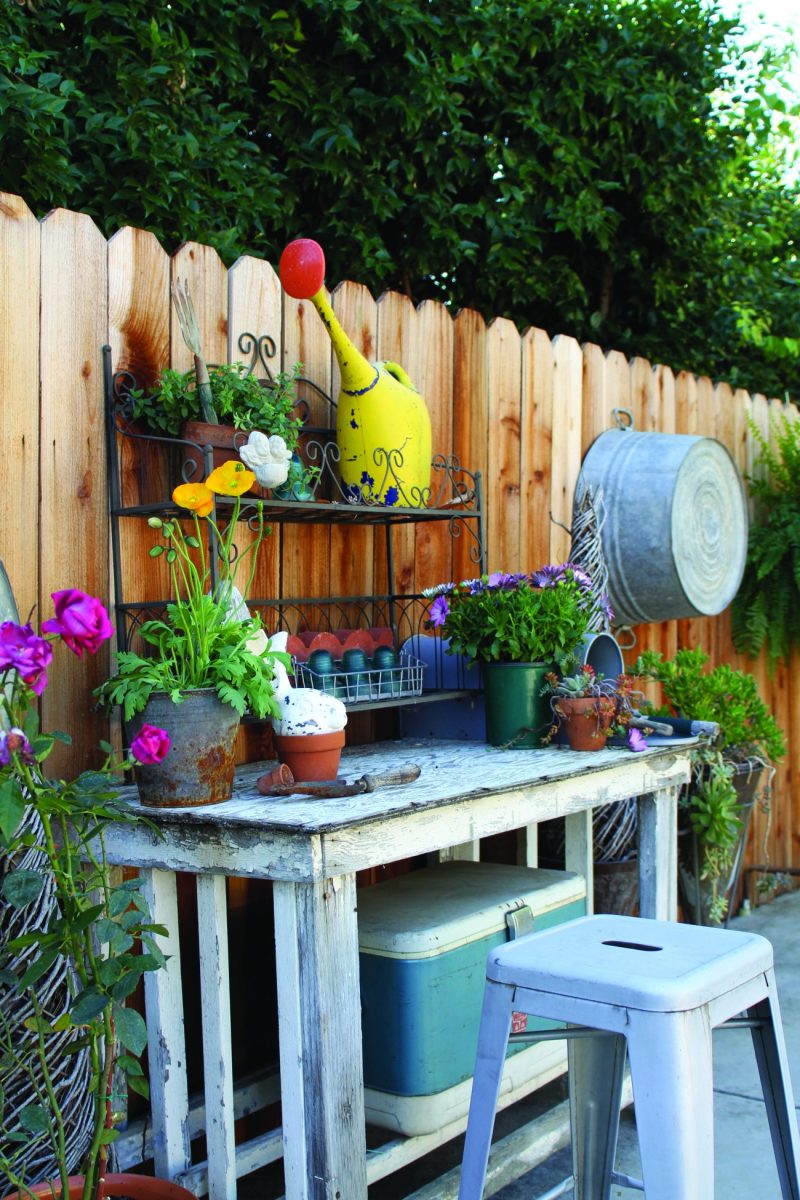 Cozy Garden Potting Shed