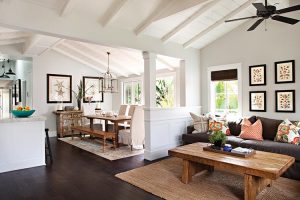 Cottage with open floor plan and exposed beams