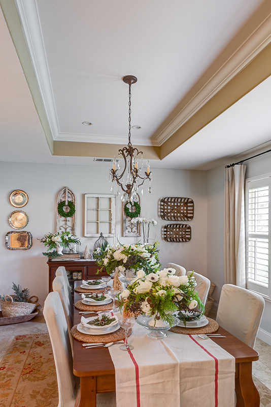 Jodi Kammerer's farmstyle holiday table