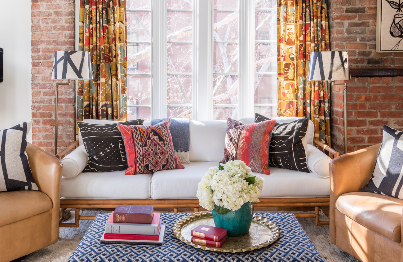 Moroccan style living room 