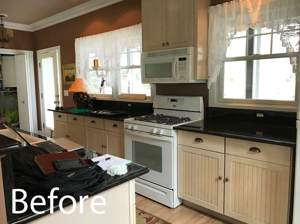 Open floor plan kitchen in Michigan cottage.