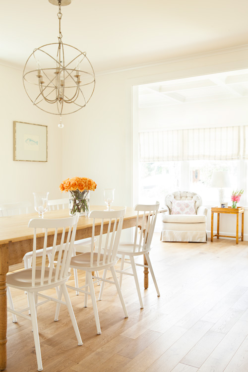 This simple and classic dining room is perfect for accommodating guests, but is rustic and open enough to become a workspace. 