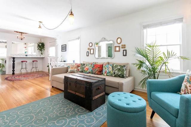 open-plan cottage living room 