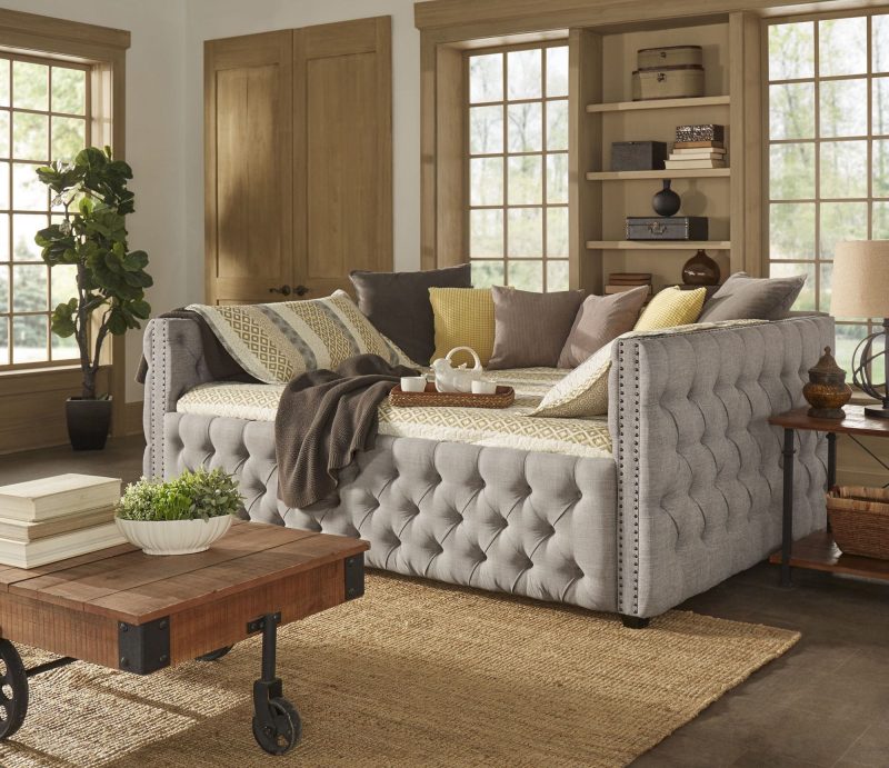 tufted cottage daybed