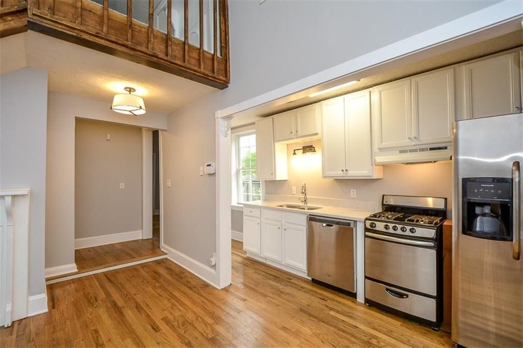 nice open floorplan in a quaint cottage in Atlanta.