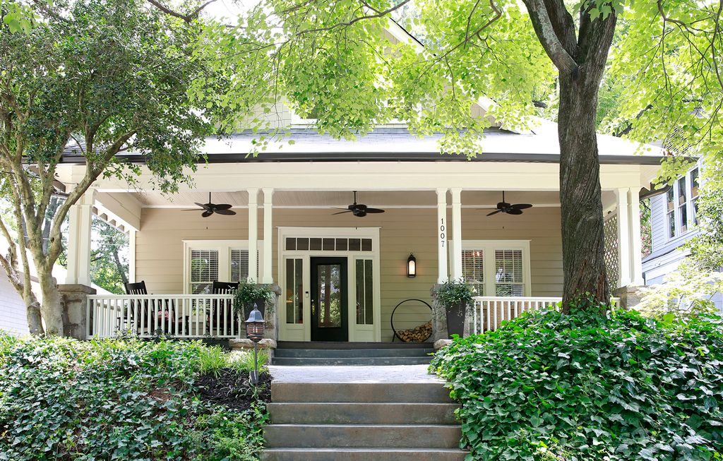 Cool farm cottage in Atlanta with a great big porch. 