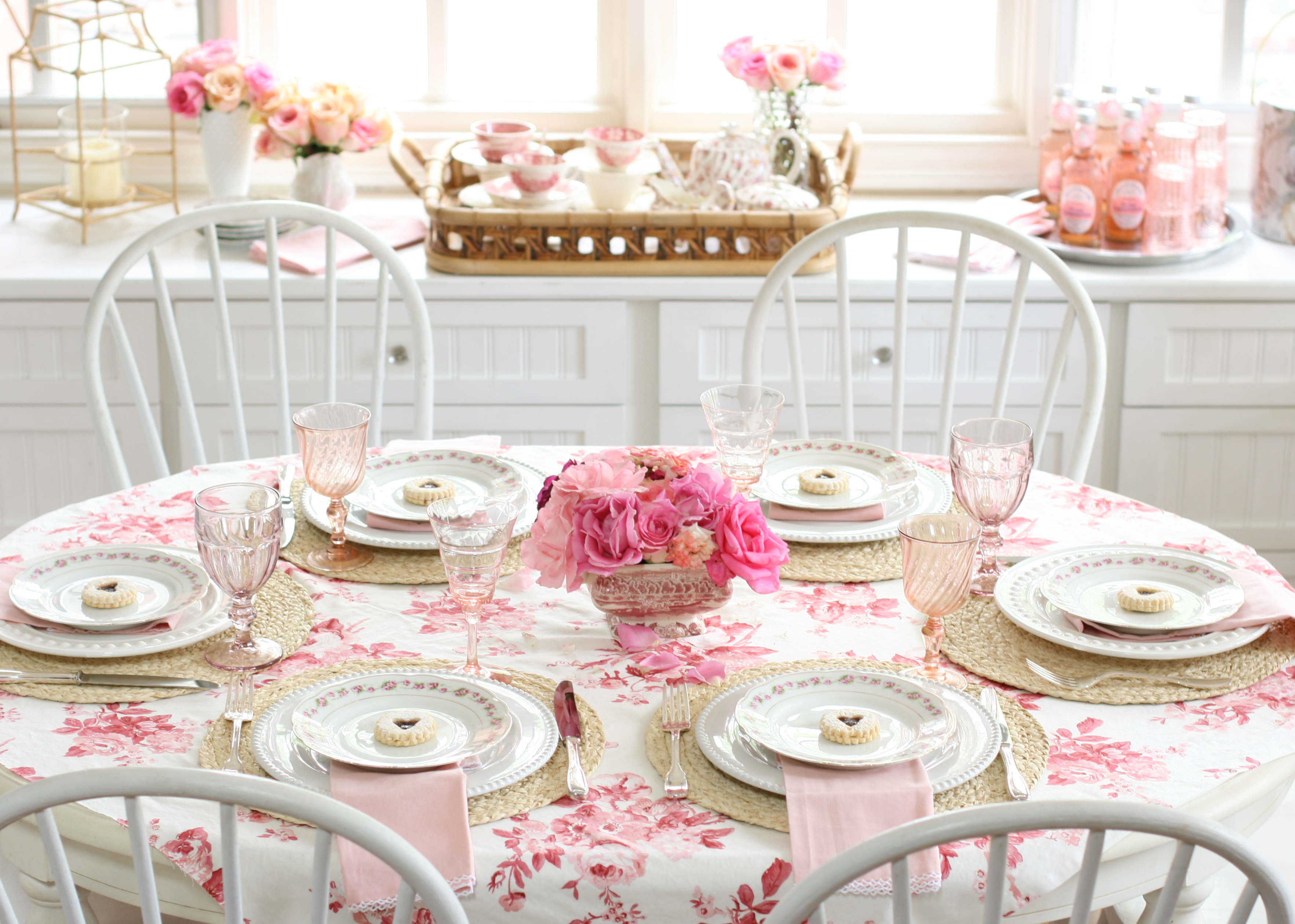 pink and red galentines tablescape