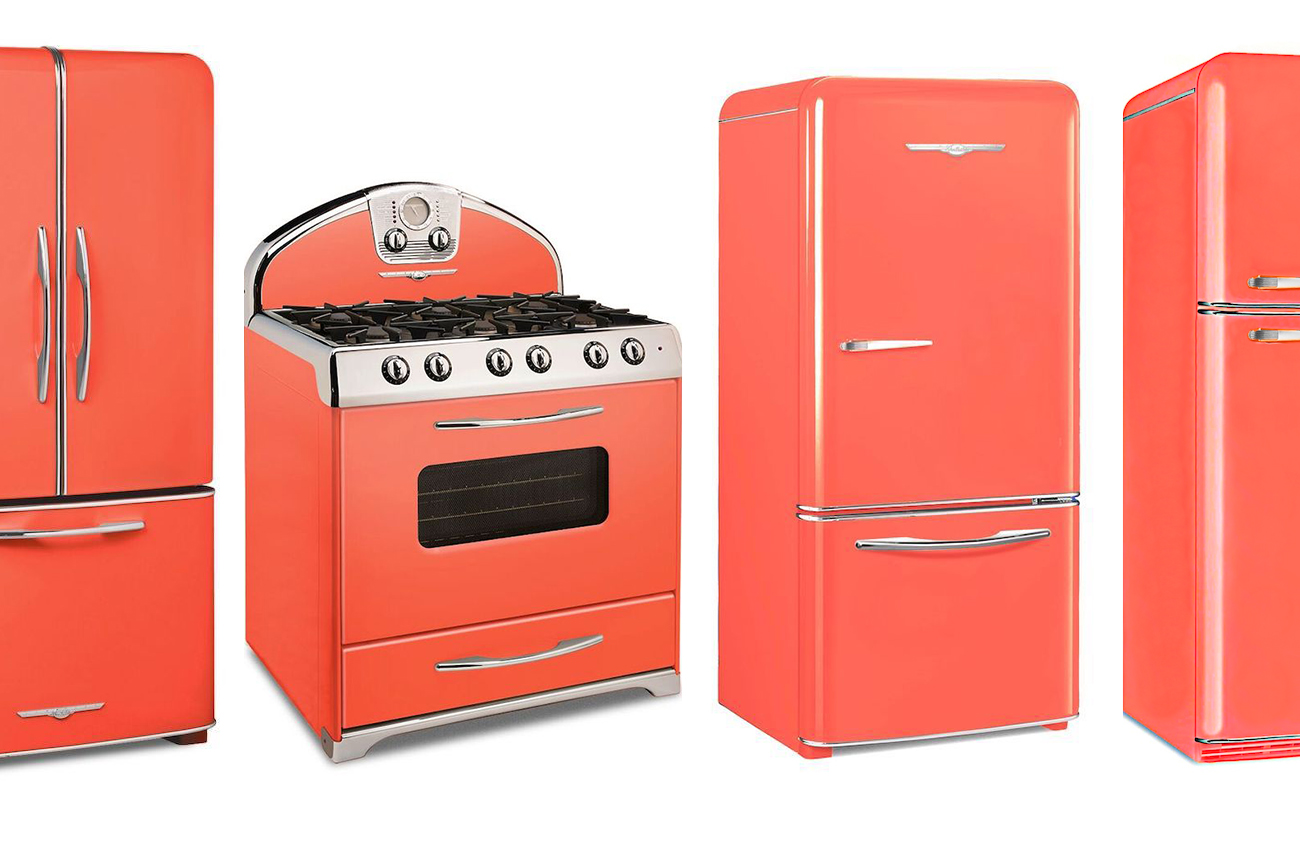 These Retro Kitchen Appliances Are Peachy Keen Cottage Style Decorating