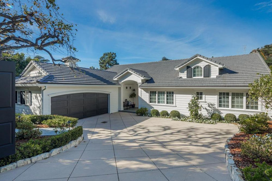 Front elevation of 1950s Beverly Hills cottage.
