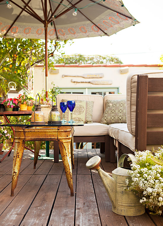 vintage tub up cycled into a patio table