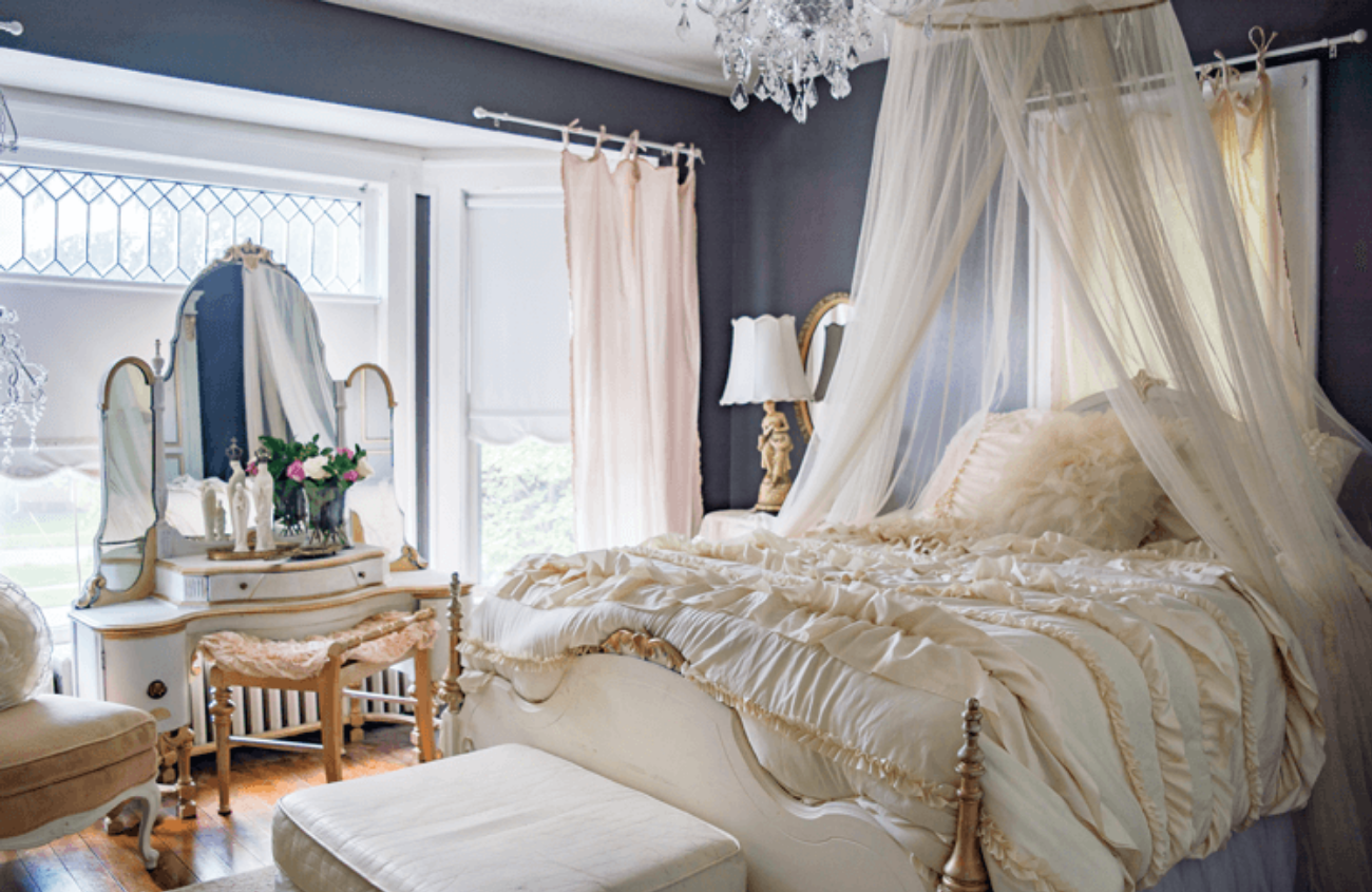 romantic victorian style bedroom