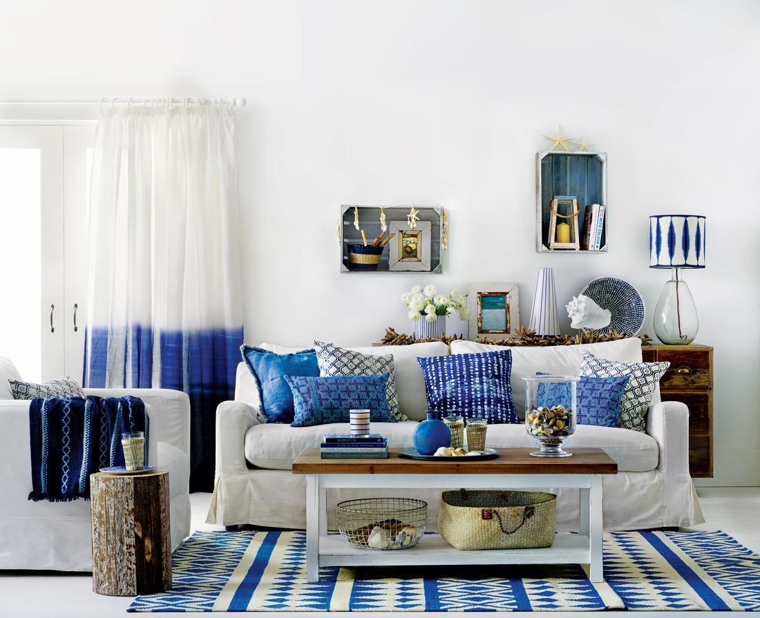 Rustic accessories and earthy textiles combine for a chilled-out seasonal décor haven.
