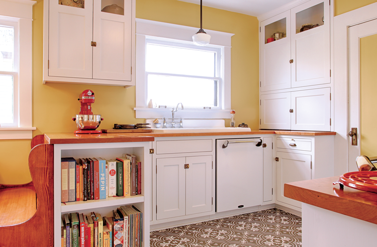 Vintage Restoration: Bringing This 1920s Kitchen's Charm Back - Cottage ...