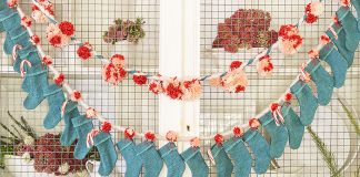 Mini stocking advent calendar garland
