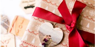 heart gift tag printed with a photo of a couple