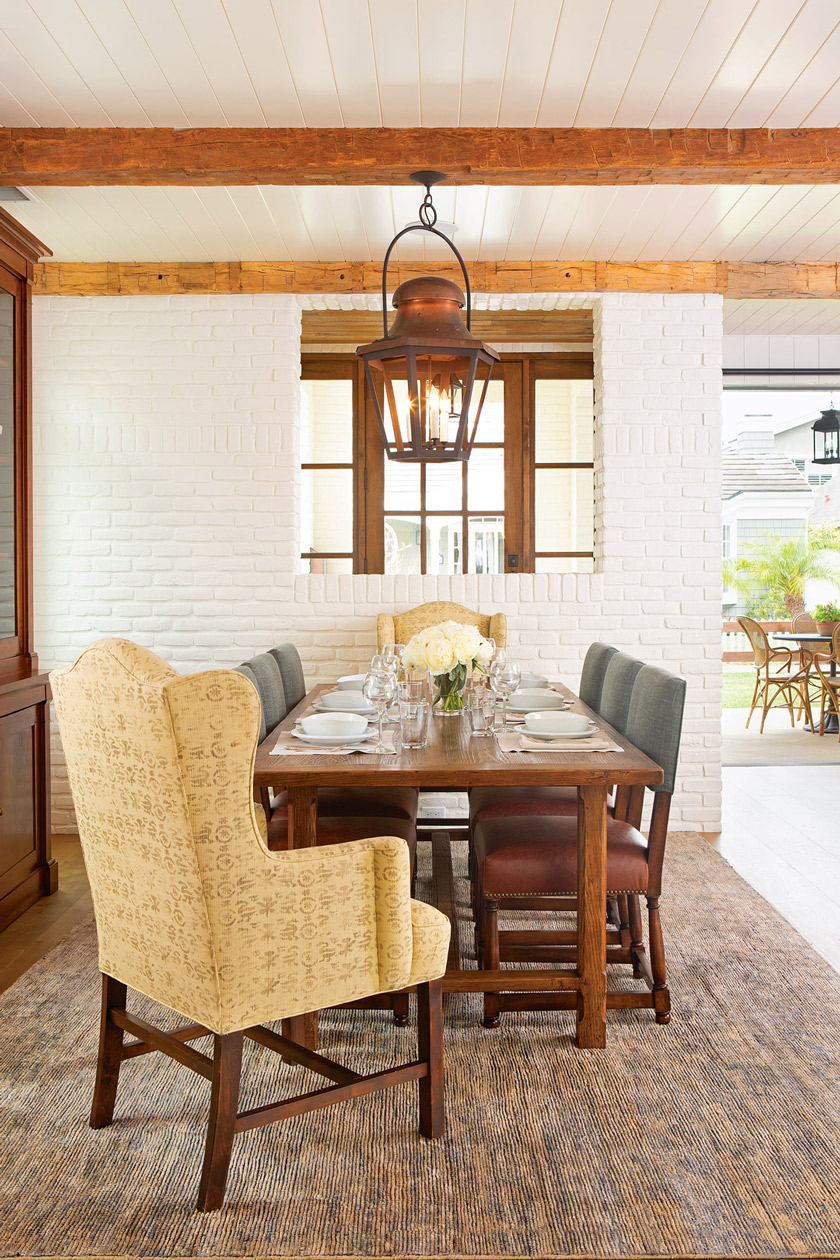 Daring Dining Ideas of beach cottage