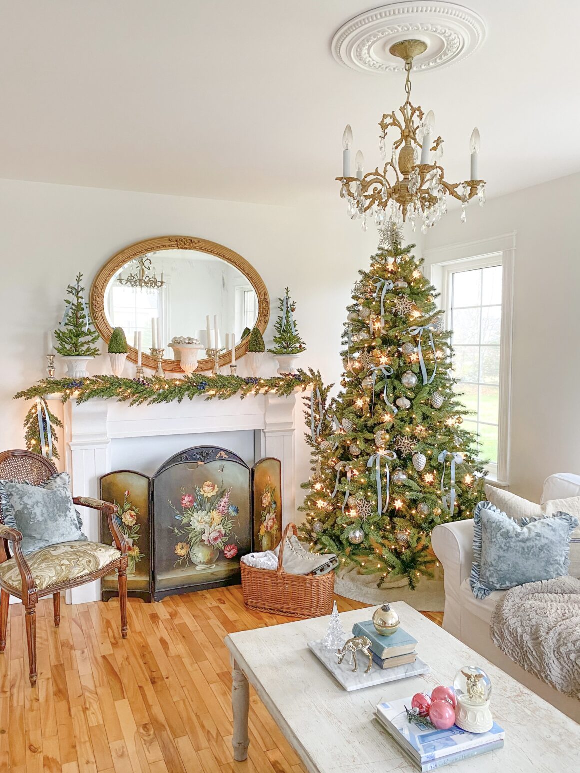 How to Choose White Paint Cottage style decorating, renova