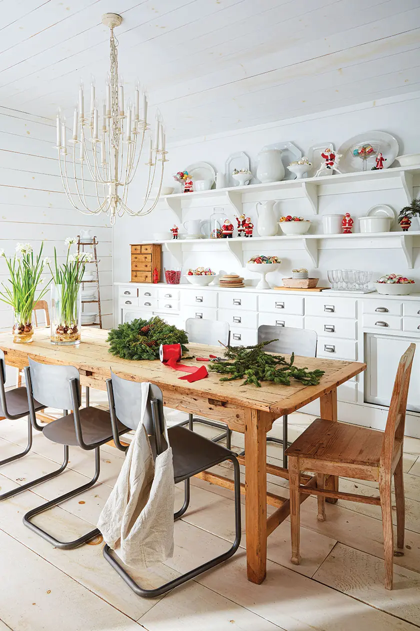 vintage farmhouse table and red and white vintage accents