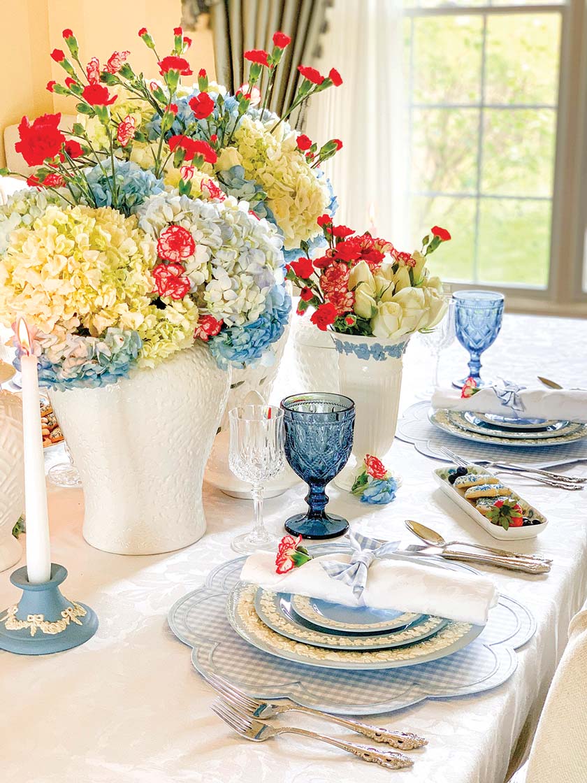 red white and blue bouquets for summer tablescape