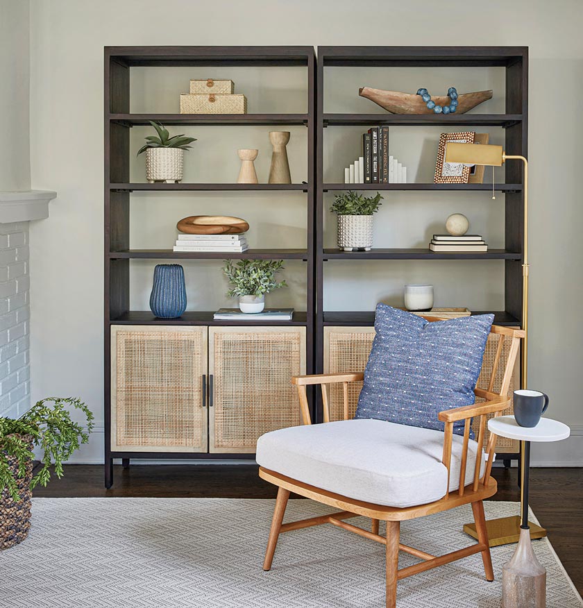 COLONIAL LIVING ROOM