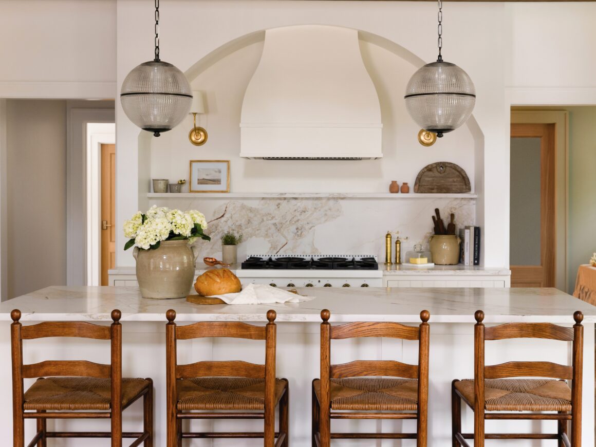 A Timeless Tudor - Cottage style decorating, renovating and ...